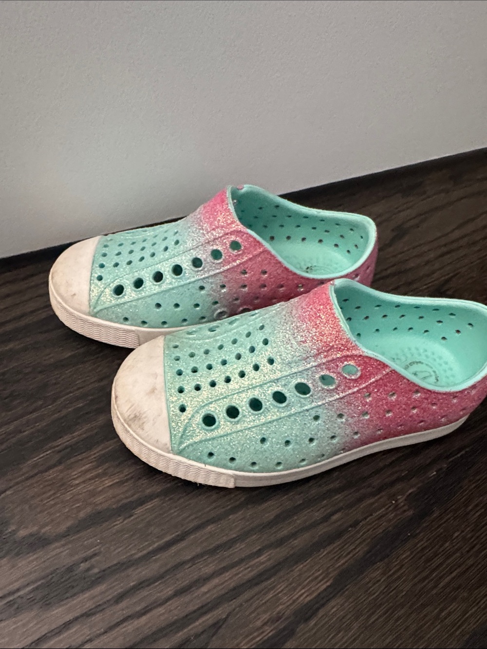 Native Kids Slip-On Sneakers in Aqua and Pink Gradient